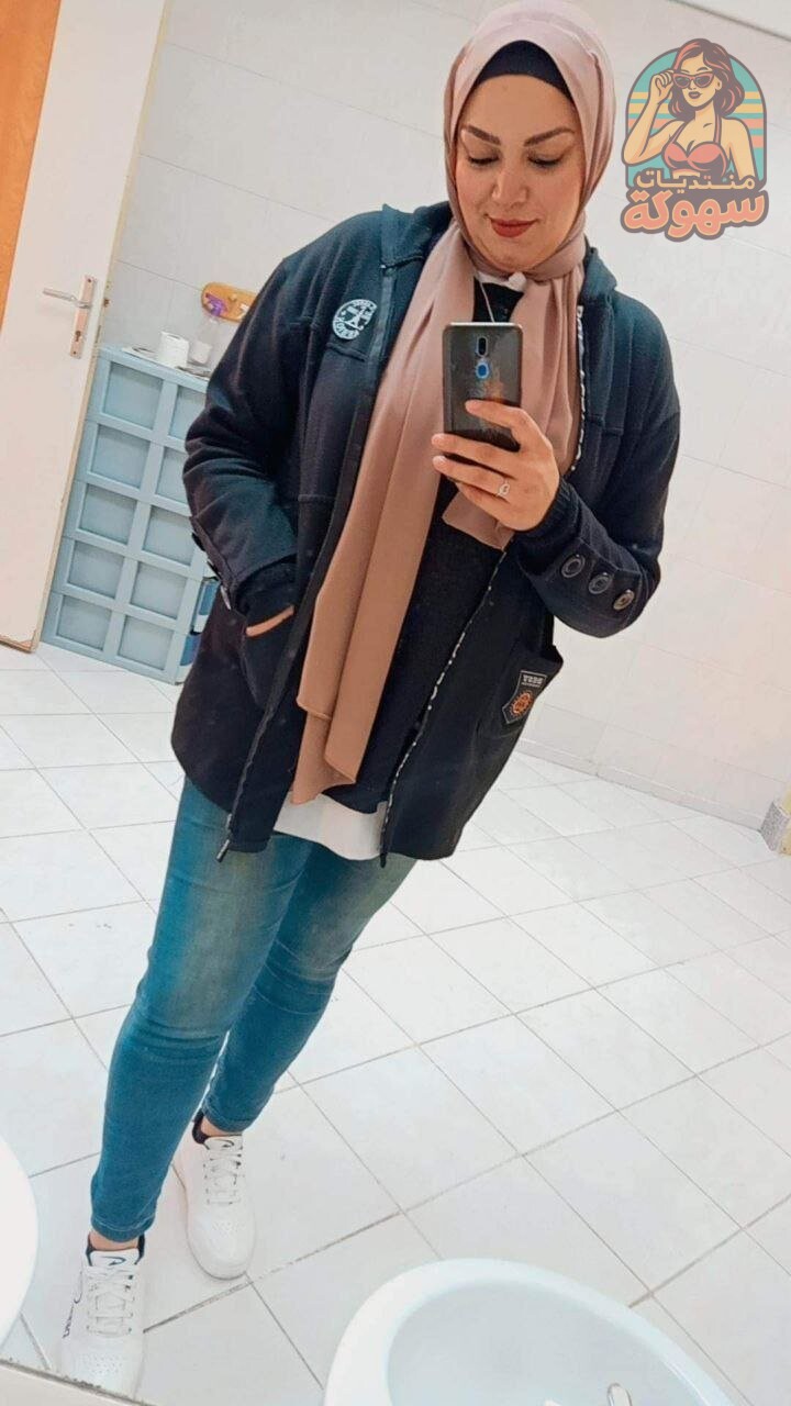 لبوة نازله تصوير نودز لابزازها وجسمها الكيرفي